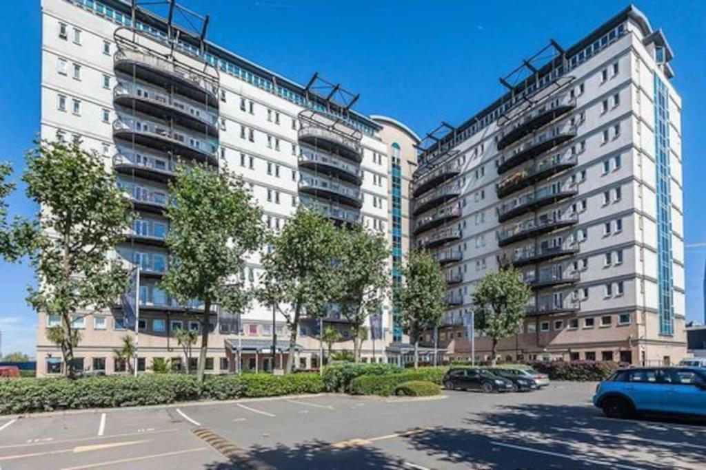 Ferienwohnung Cozy Flat With Balcony London Exterior foto