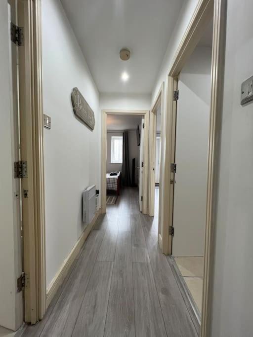 Ferienwohnung Cozy Flat With Balcony London Exterior foto