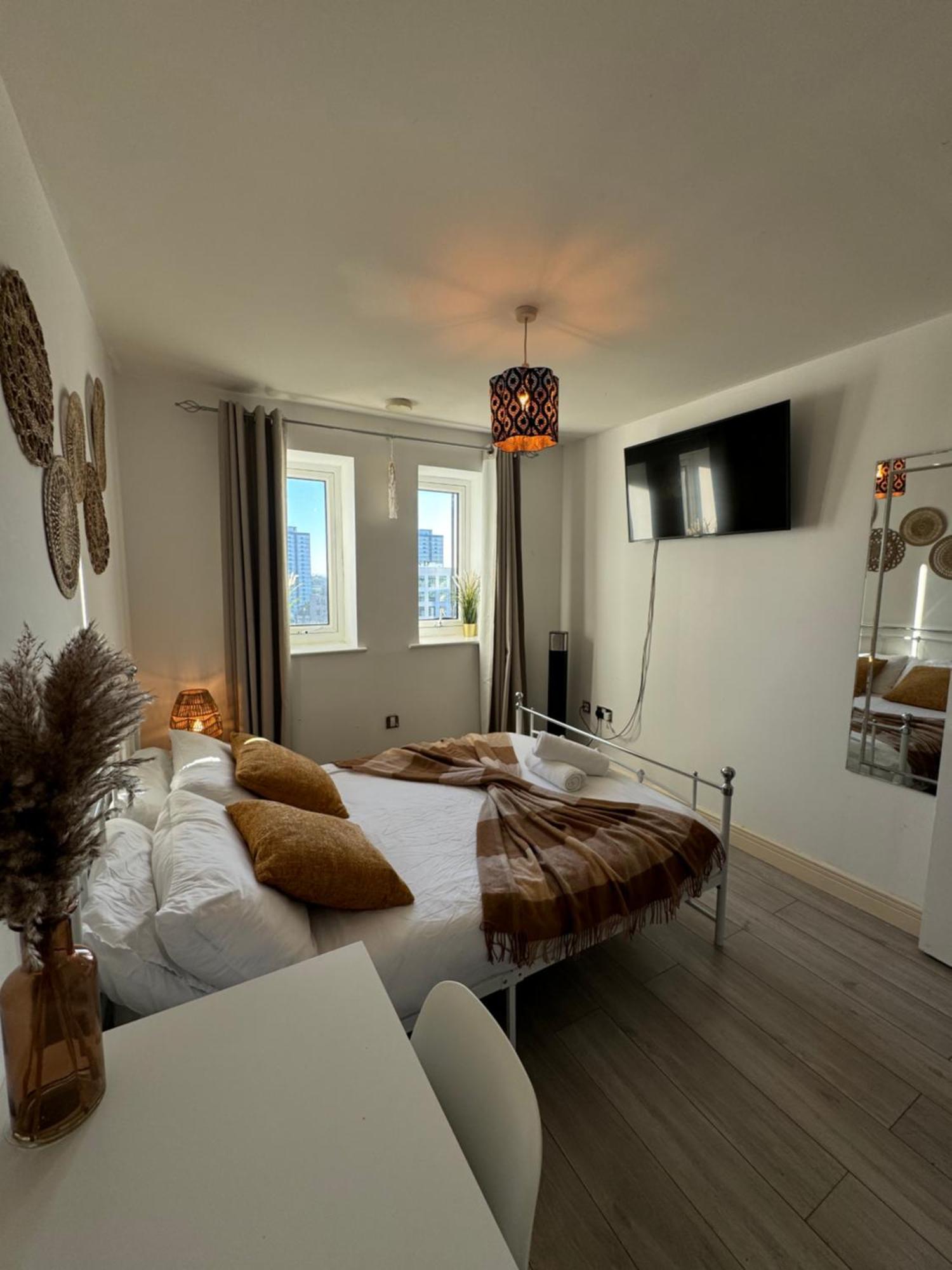Ferienwohnung Cozy Flat With Balcony London Exterior foto