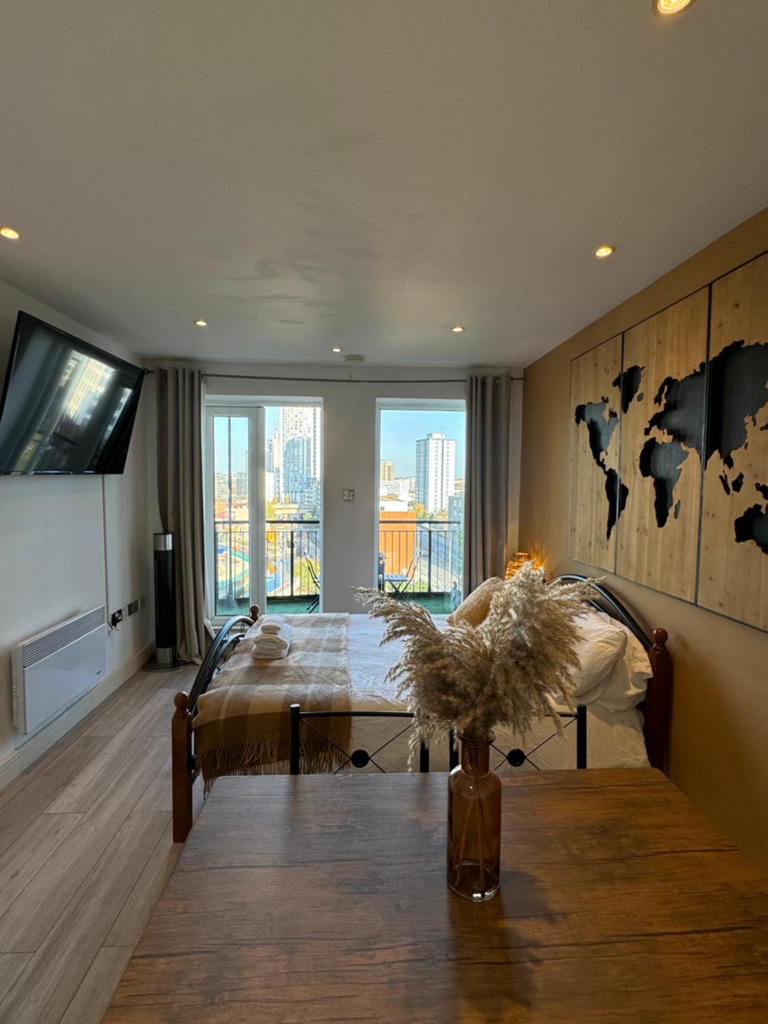 Ferienwohnung Cozy Flat With Balcony London Exterior foto