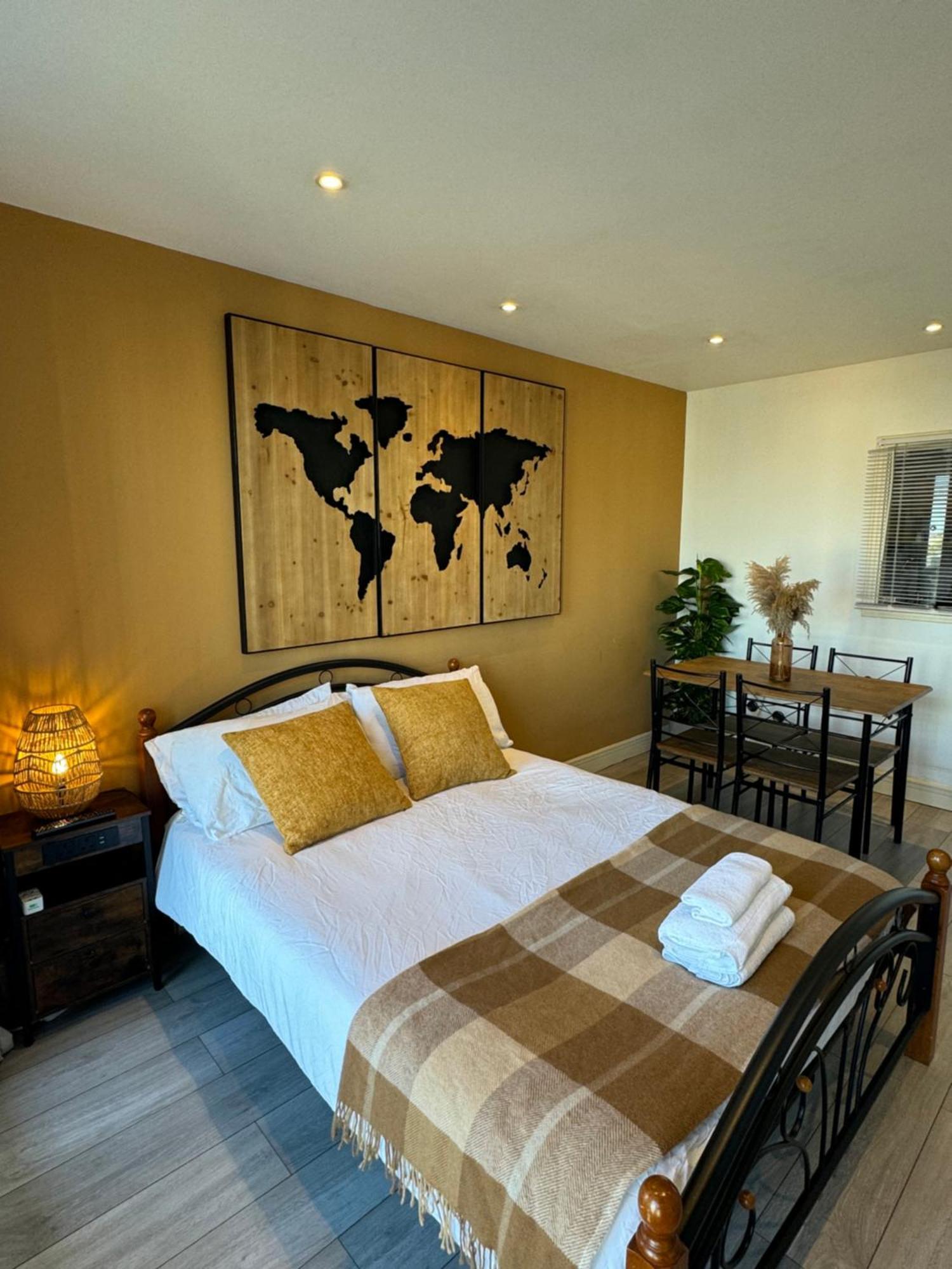Ferienwohnung Cozy Flat With Balcony London Exterior foto